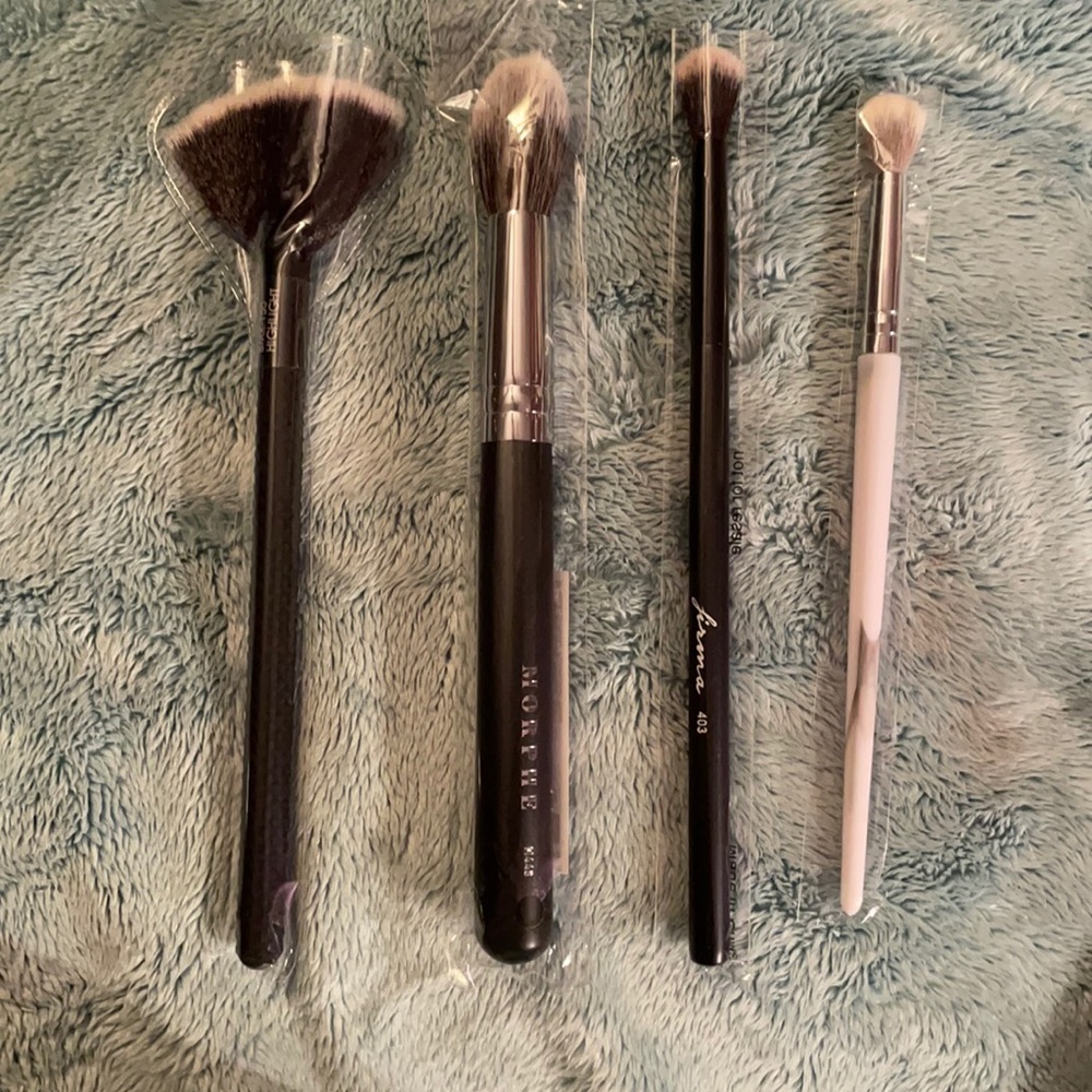 Morphe fan brush, Morphe tapered brush, firma shadow brush, & a shadow brush